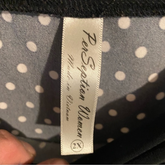 Ladies cold shoulder strappy top 2X - Picture 4 of 4